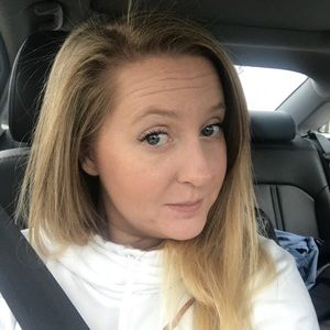 Meet your Posher, Liz